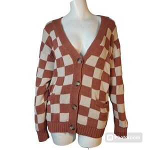 Medium Womans Checkered Cardigan